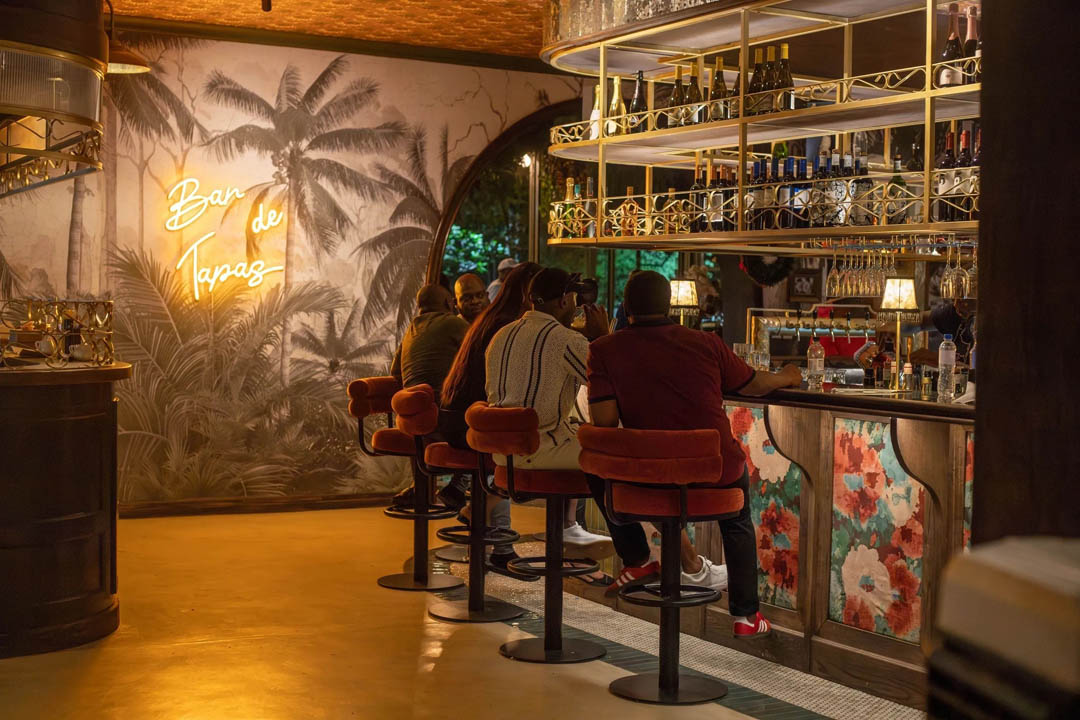 La Prada Restaurant & Bar