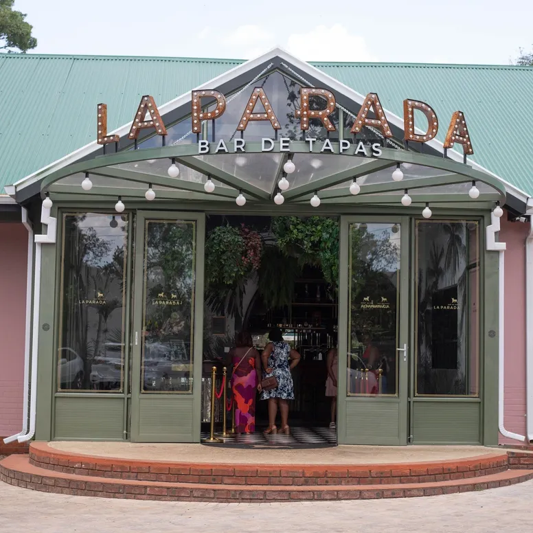La Prada Restaurant & Bar